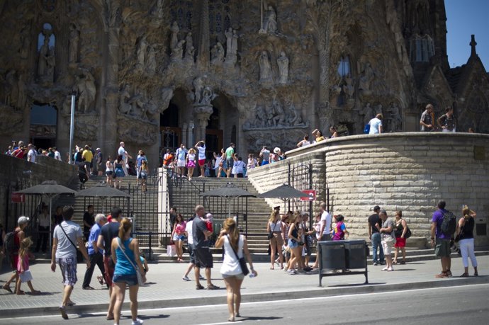 Turistes a la Sagrada Família, Barcelona