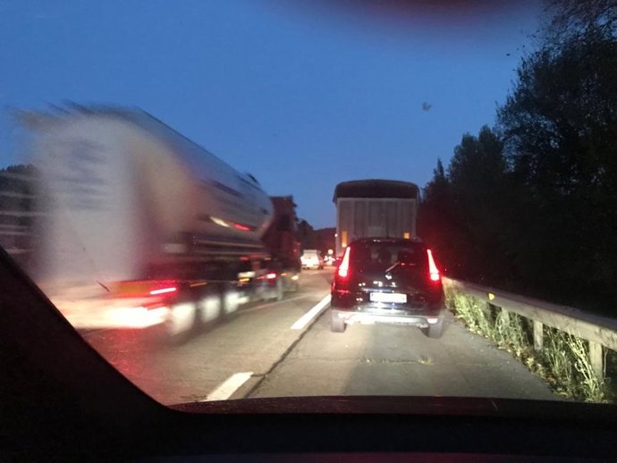 Tráfico, Autovía A-8, 'Y', coches