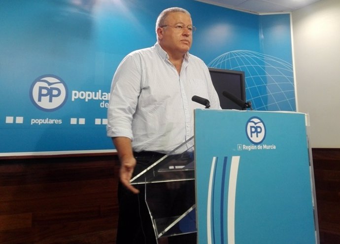 El senador y viceportavoz del PP de la Región de Murcia, Francisco Bernabé 