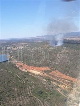 Incendio declarado en El Cerro del Andévalo, en Huelva.