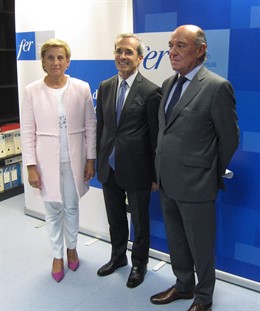 Saint-Geours, García Calzada y González Menorca                               