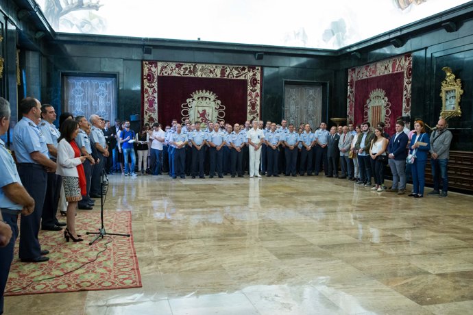 Margarita Robles participa en la IV edición de los premios Vuela con tu historia