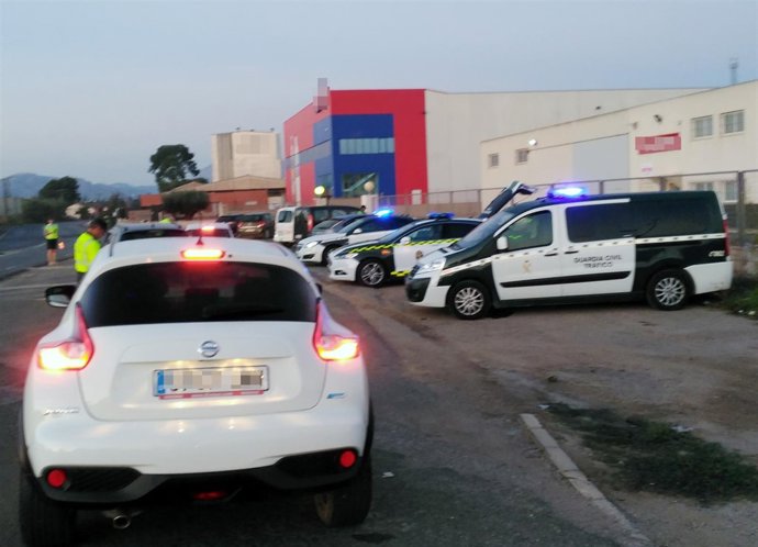 Imagen del dispositivo desplegado por la Guardia Civil