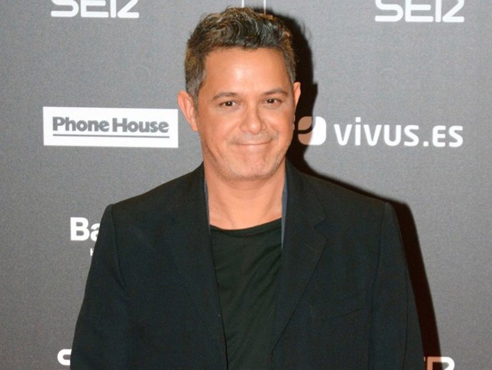Alejandro Sanz saca ala venta su documental y su libro