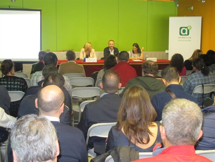 Jornadas sobre agricultura en el CADE de Níjar