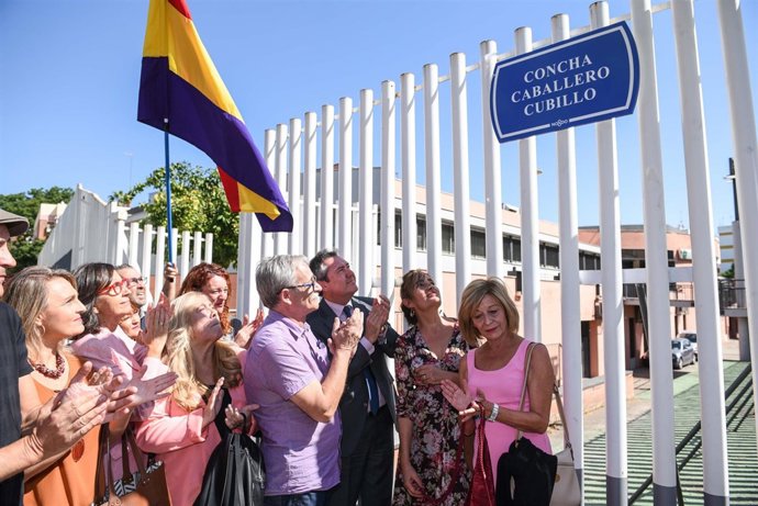 Inauguración de la calle Concha Caballero en Sevilla