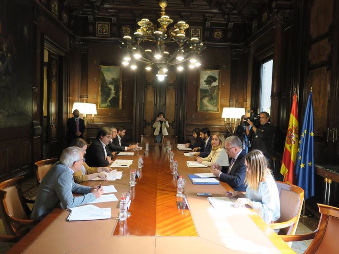 Gobierno y Generalitat se reúnen para analizar el Plan Estatal de Vivienda