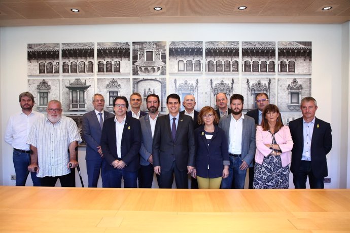 Firma de créditos de la Diputación de Barcelona con consejos comarcales