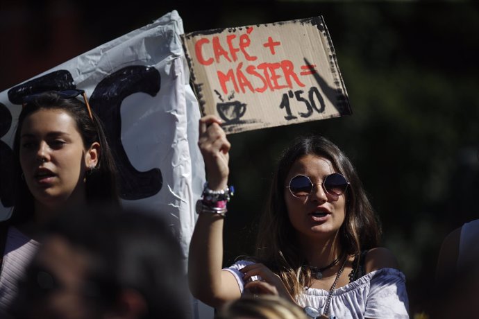 Estudiantes de la Universidad Rey Juan Carlos de Madrid (URJC) convocan una huel