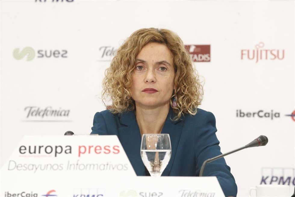La ministra de Política Territorial, Meritxell Batet, protagoniza los Desayunos