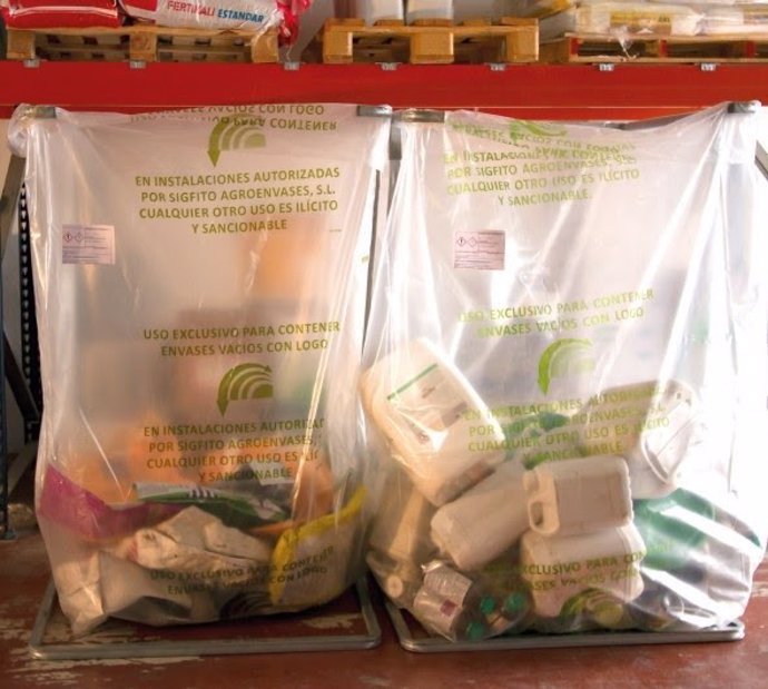 Recogida de envases de uso agrícola para su reciclaje