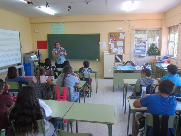 Uno de los talleres de FeSP UGT en un colegio de Mérida