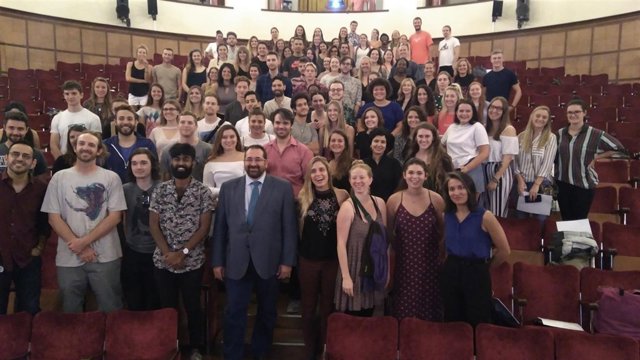 Nuevos auxiliares de conversación nativos para centros bilingües