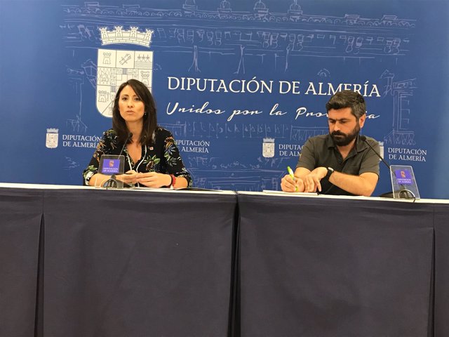 La diputada provincial Carmen Belén López, junto al dtor. Técnico de Ecomímesis.