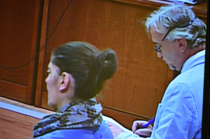 Judici als pares de Nadia per estafa