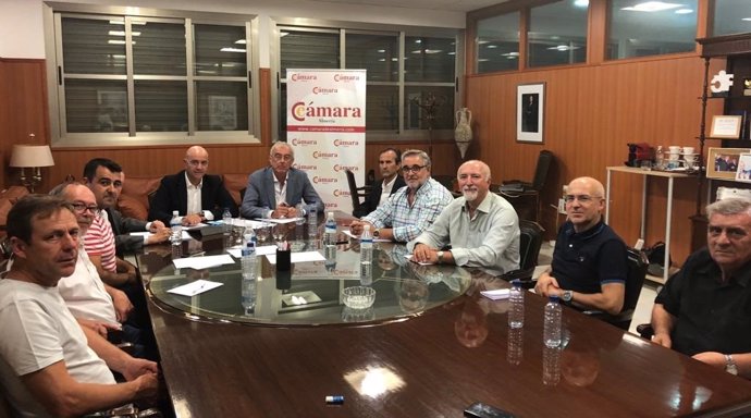 Encuentro entre la Mesa del Tren y empresarios de Almería