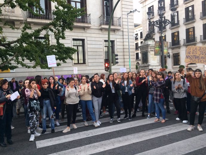 Protesta en Santander por el repunte de los asesinatos machistas
