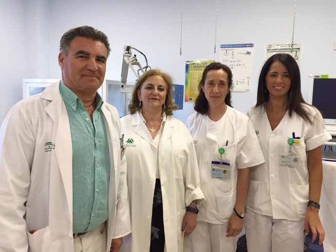 Profesionales de la Unidad de Traqueotomía del Hospital Virgen Macarena