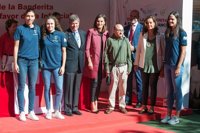La Reina Letizia vuelve a participar en el 'Día de la Banderita' de Cruz Roja tras su ausencia el año pasado