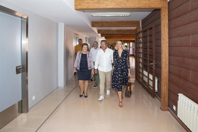 Real y la alcaldesa inauguran la ampliación del centro de salud 'Bajo Pas'