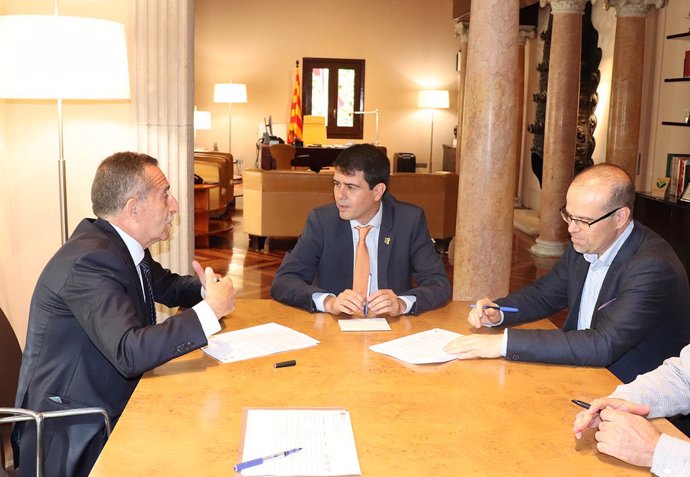 La Diputación de Barcelona firma créditos con ayuntamientos