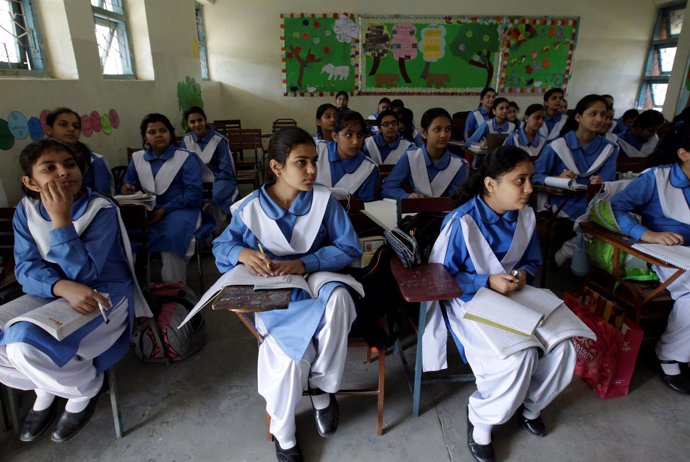 Niñas en una escuela en Pakistán