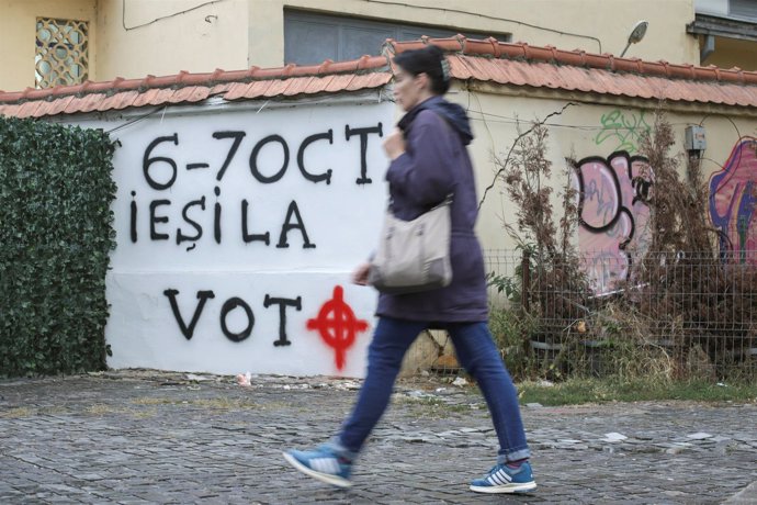 Grafiti por el referéndum en Rumanía