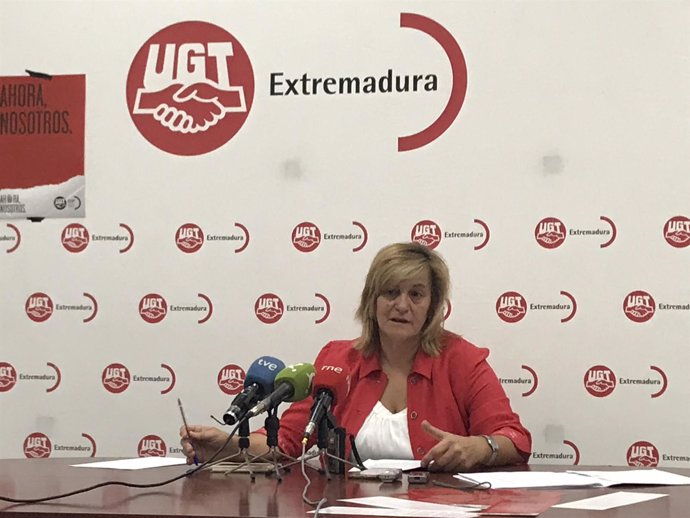 La secretaria de FeSP-UGT Extremadura, María Ángeles Rodriguez