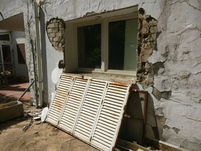 Vivienda vandalizada en Sport Aljarafe