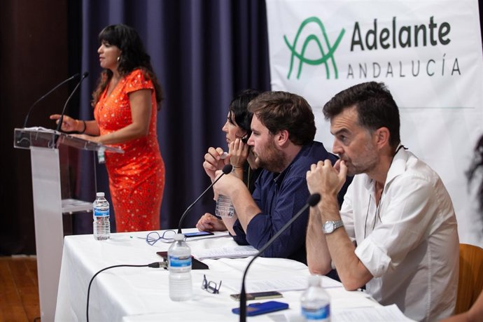 Acto de Adelante Andalucía en Sevilla con Teresa Rodríguez y Antonio Maíllo