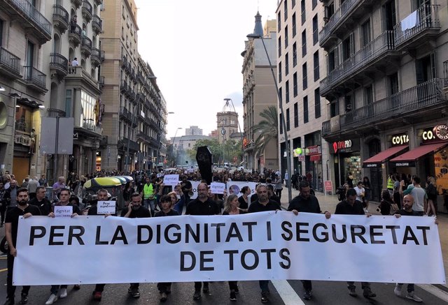 Manifestación de mossos en Barcelona