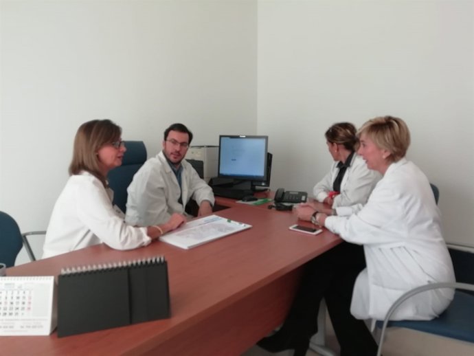 Profesionales del Hospital Virgen de Nieves y Distrito Metropolitano de Granada