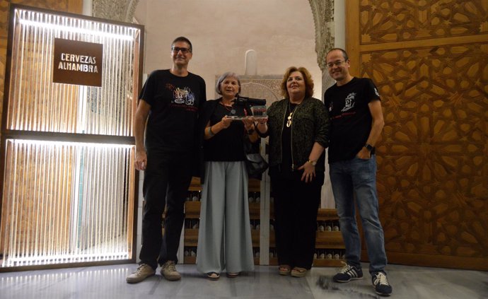 Alicia Giménez Barlett recoge el IV Premio Granada Noir