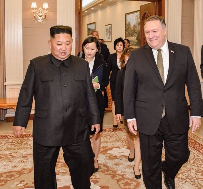 Kim Jong Un y Mike Pompeo