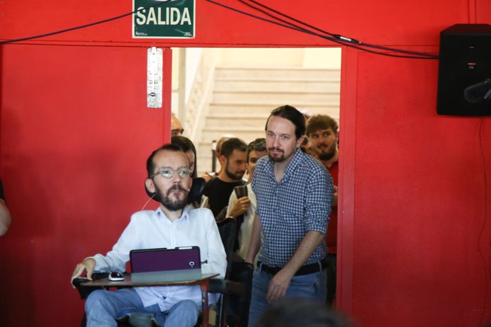 Pablo Iglesias y Pablo Echenique en el Círculo de Bellas Artes