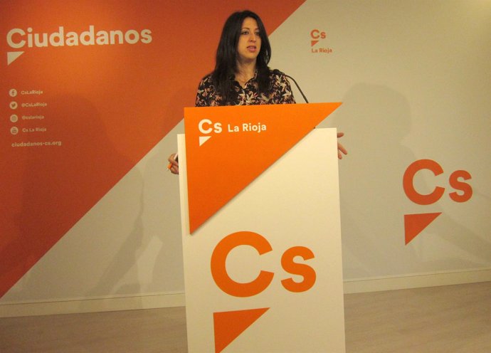  Rebeca Grajea, En La Rueda De Prensa                             