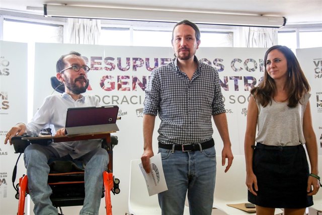 Pablo Echenique, Pablo Iglesias e Ione Belarra en el Círculo de Bellas Artes