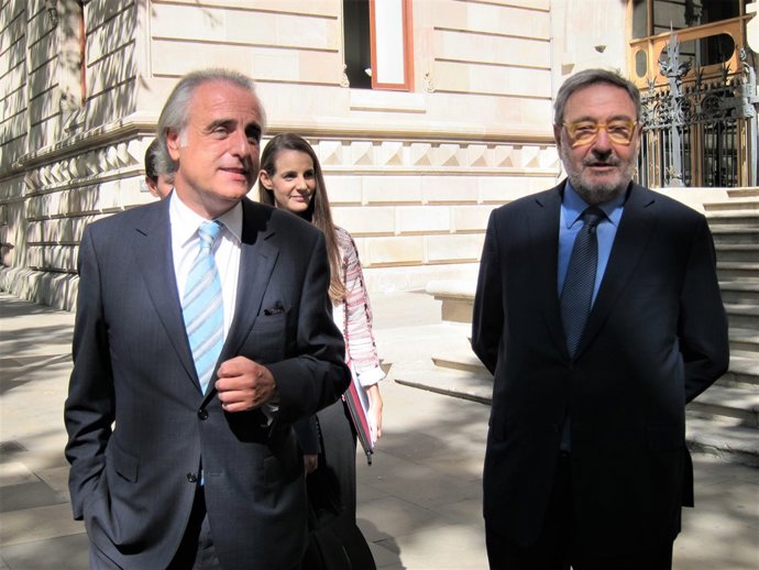 Advocat Pau Molins, Narcís Serra (expresident de Caixa Catalunya, exministre)