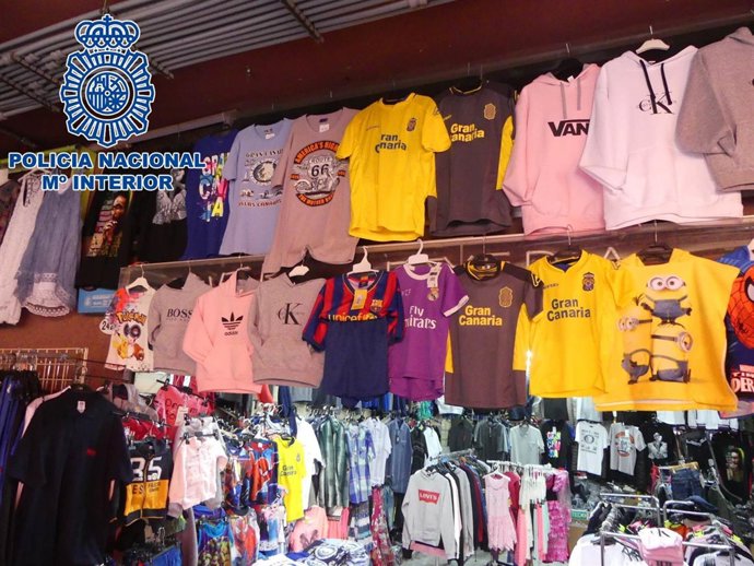 Uno de los locales con artículos falsificados