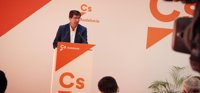Cs descarta apoyar un gobierno que incluya a Podemos y critica que el PP-A "solo piense en sillones"