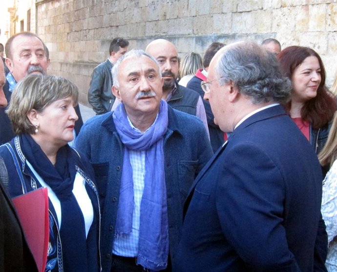 José María Álvarez (centro) en Salamanca.                              