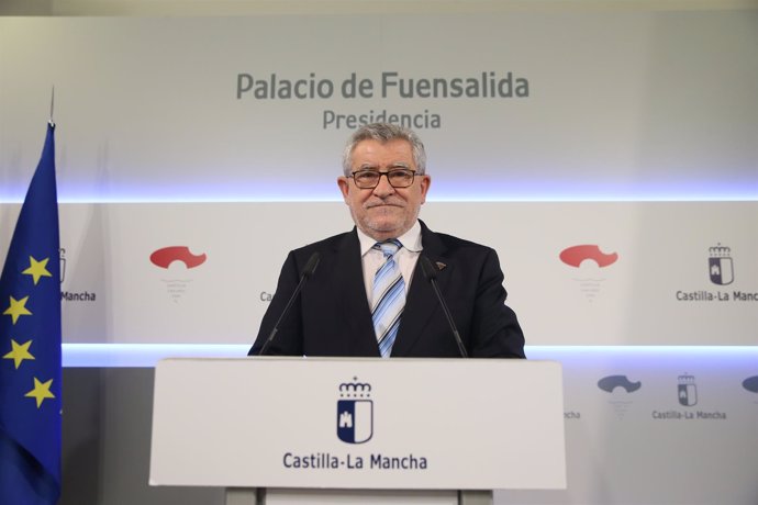 Consejero Educación, Ángel Felpeto