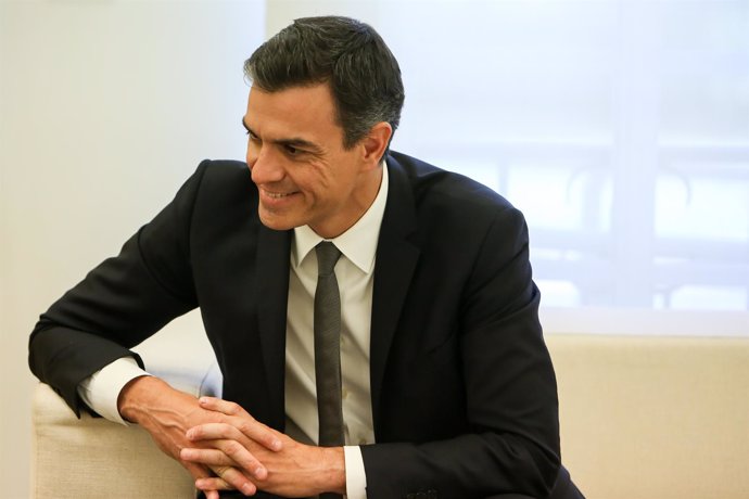 Pedro Sánchez se reúne con el presidente del Gobierno de Aragón, Javier Lambán