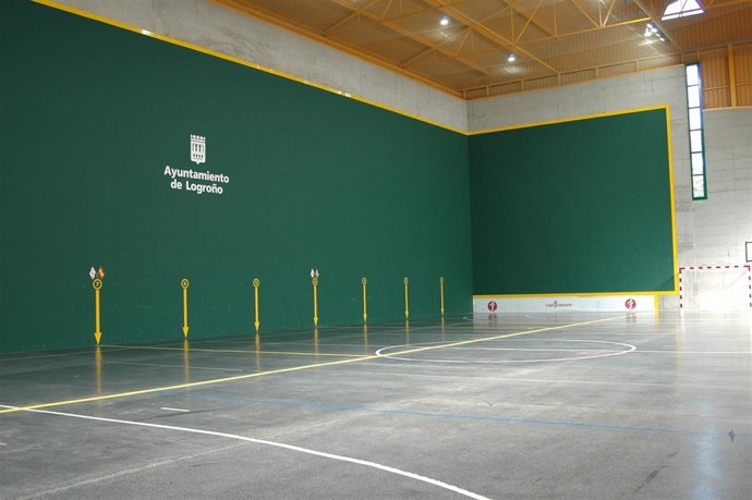 Imagen del frontón de Varea