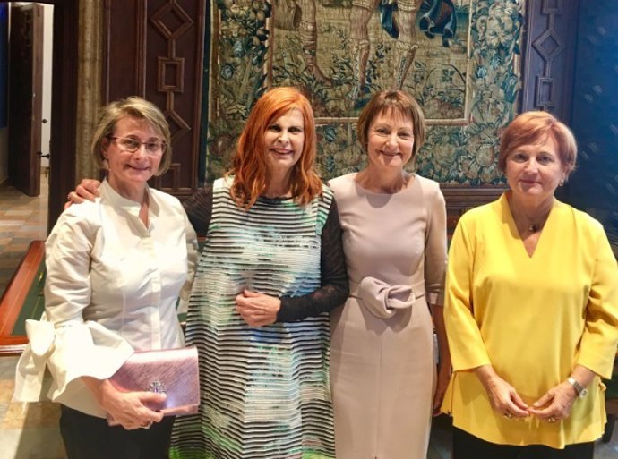 Algunas de las premiadas en el 9 d'Octubre 