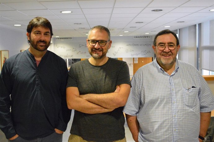 Josep Sardanyès, Álvaro Corral y Lluís Alsedà