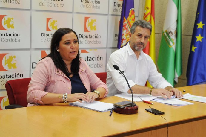 Carrillo y Sánchez en rueda de prensa