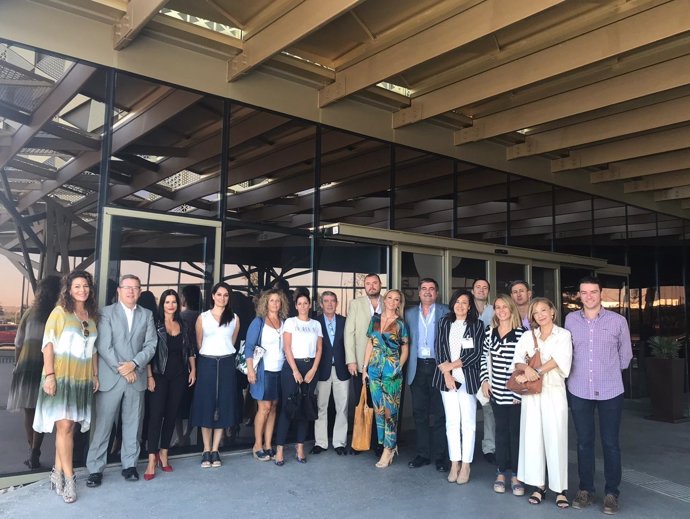 La delegación de Sanitas visita el Hospital Quirónsalud Córdoba