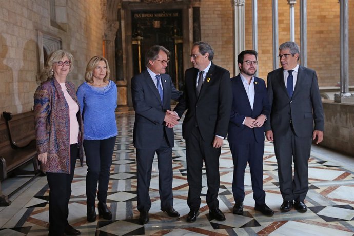 Irene Rigau, Joana Ortega, Artur Mas, Quim Torra, Pere Aragonès i Francesc Homs