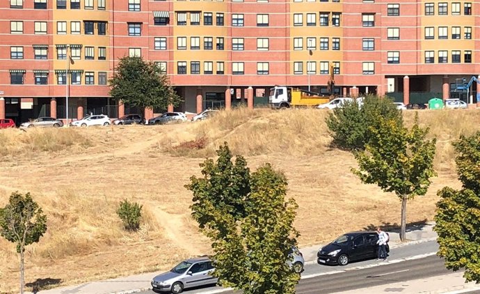 Parcela de la Biblioteca y Centro de Mayores de Parquesol. 9-10-2018